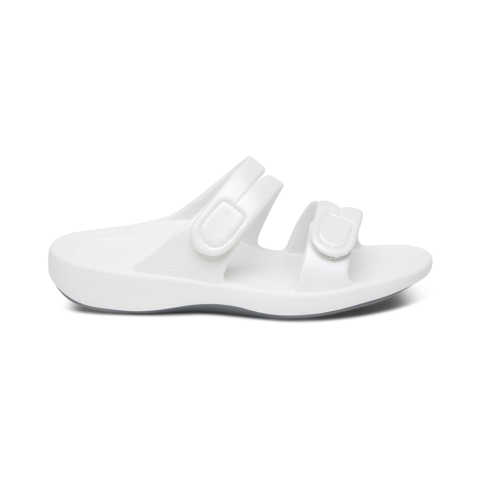 Janey Sport Sandal with "SkyCloud" Technology – in white.