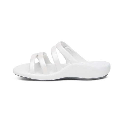 Janey Sport Sandal with "SkyCloud" Technology – in white.
