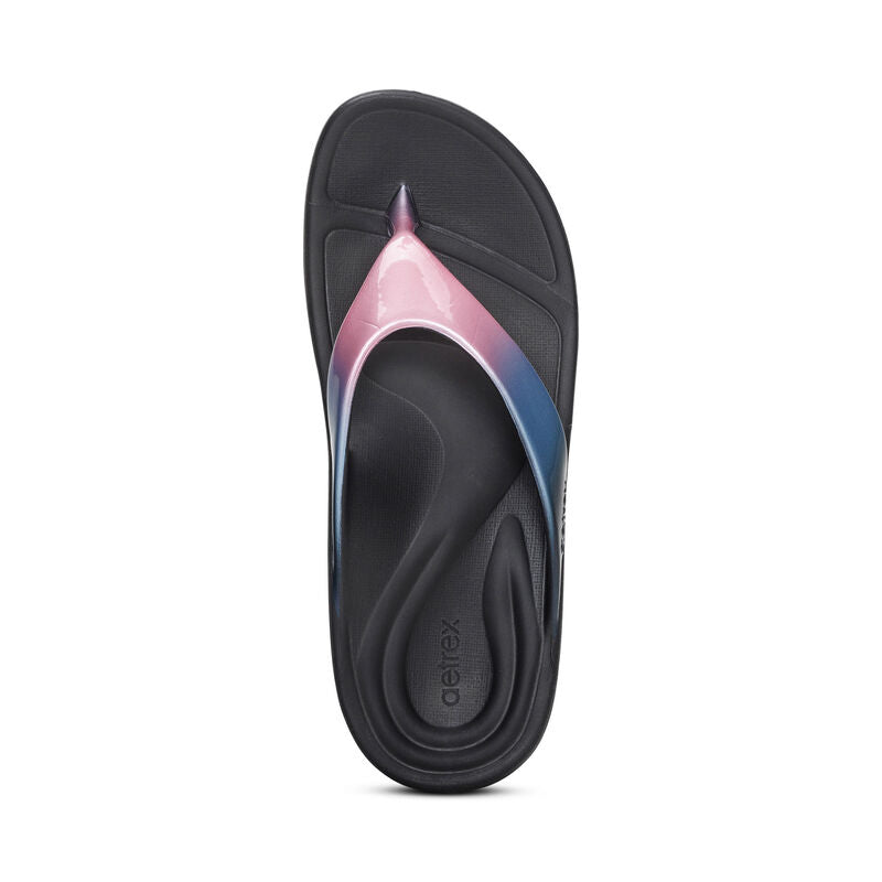 Maui Women's "SkyCloud" Flip-Flops – in blue.