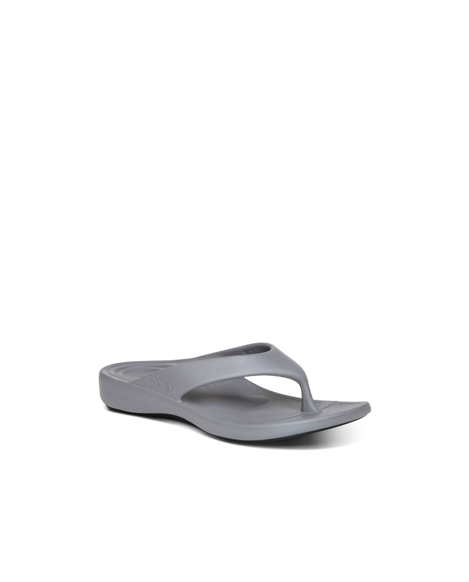 Maui Women's "SkyCloud" Flip-Flops – in white.