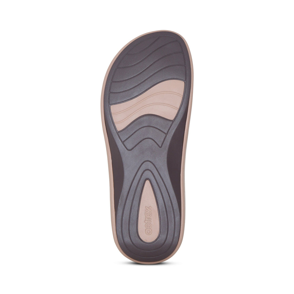 Maui Women's "SkyCloud" Flip-Flops – in mocha.