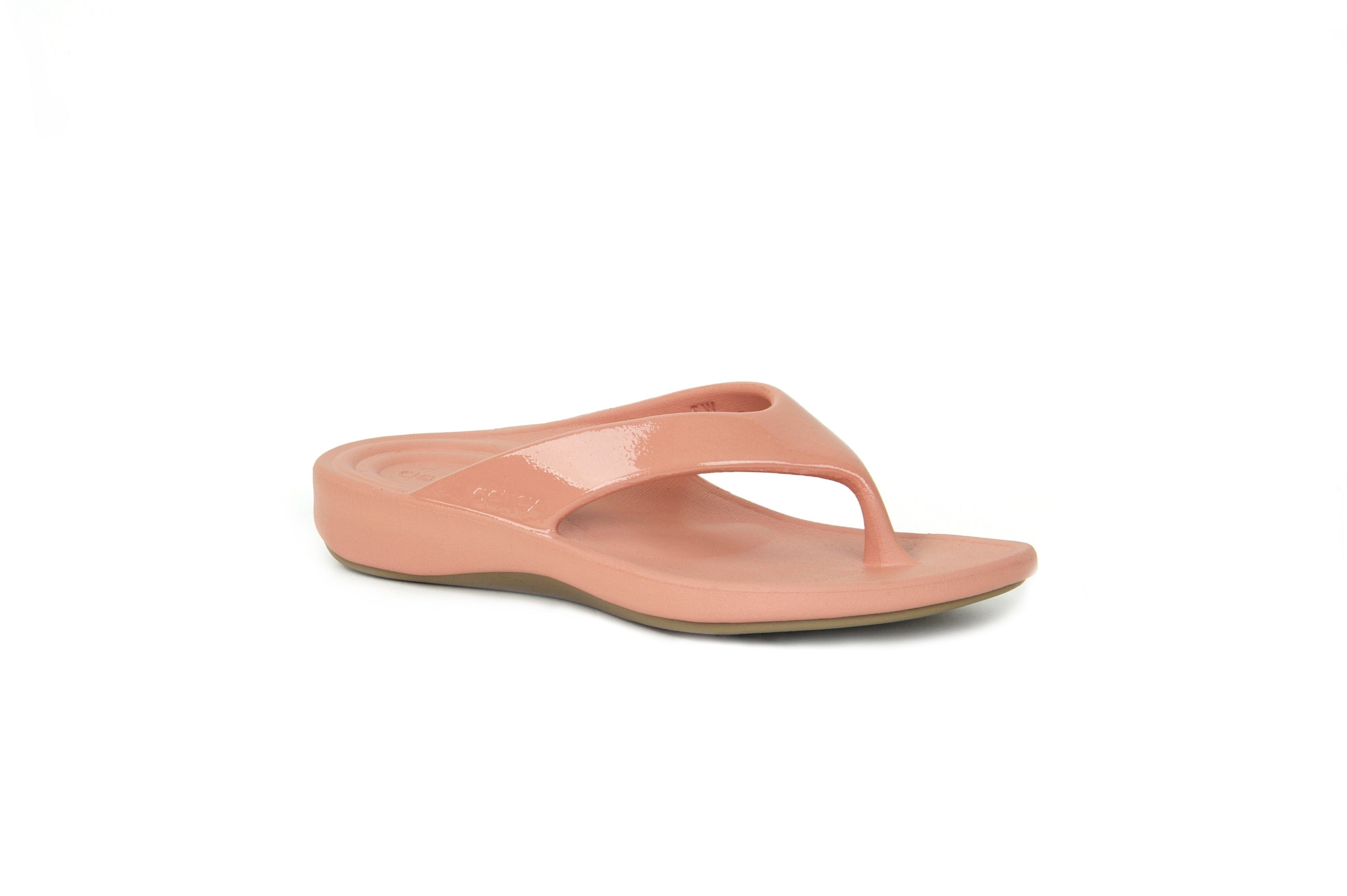 Maui Women's "SkyCloud" Flip-Flops – in pink (side view).